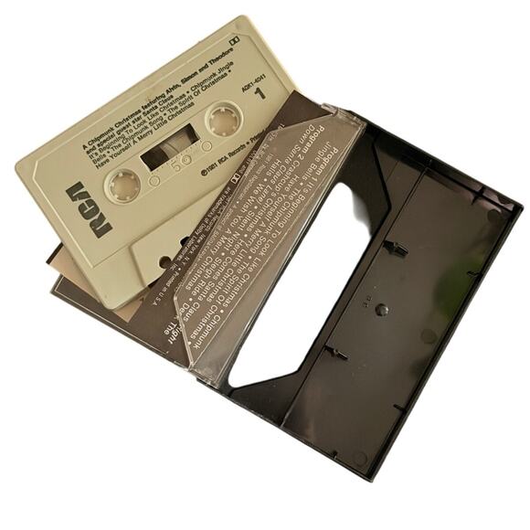 A Chipmunk Christmas – Alvin & The Chipmunks Cassette AOK1-4041 Tested - Picture 2 of 3